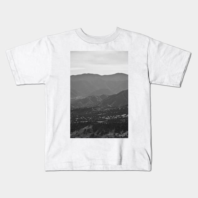 Canon City Hills Kids T-Shirt by bobmeyers